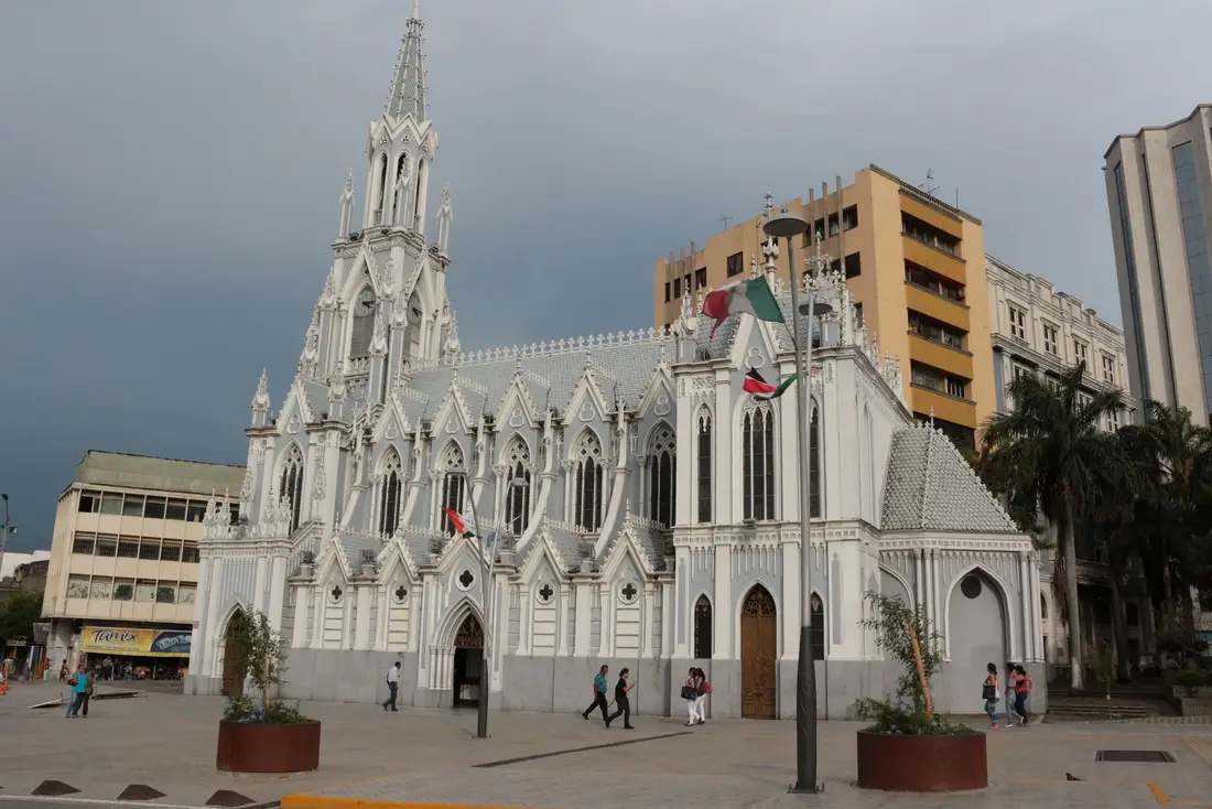 La iglesia de La Ermita, de estilo neogótico, en el centro de Cali