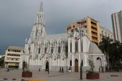La iglesia de La Ermita, de estilo neogótico, en el centro de Cali
