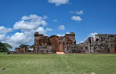 Las ruinas de la iglesia de la misión jesuítica de La Santísima Trinidad de Paraná, en Paraguay